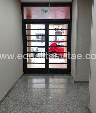 Entrada accesible al restaurante del hotel Arcotel Tudela Bardenas.