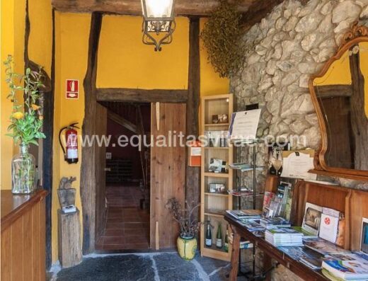 Zona recepción. Foto http://casaruralaranburu.com