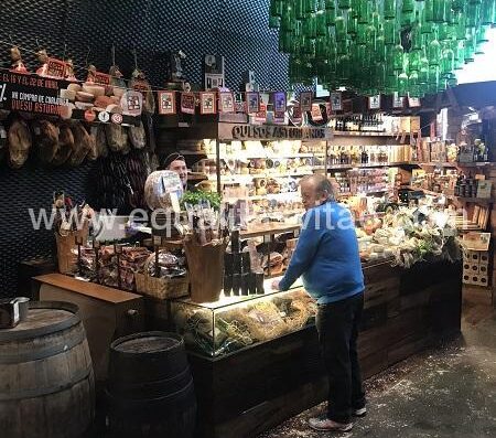 Tienda Restaurante sidrería Tierra Astur Avilés.