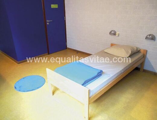 Habitación adaptada Abergue accesible JEUGDHERBERG DE BLAUWPUT de Belgica.Información de accesibilidad y fotografías facilitadas por Accessible Travel Info Point Inclusive Tourism.