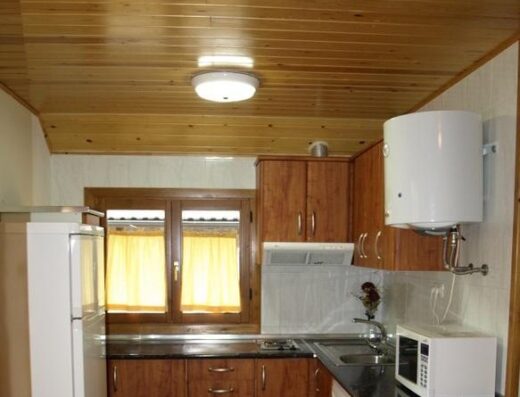 Cocina del bungalow adaptado, Ctro. de Vacacines Morillo de Tou. Copyright: Morillo de Tou.
