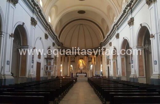Interior de la Iglesia de la Asunción de Almansa, Albacete.