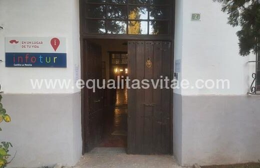 Puerta de entrada al Museo de la Reales Fábricas de Riópar, Albacete.