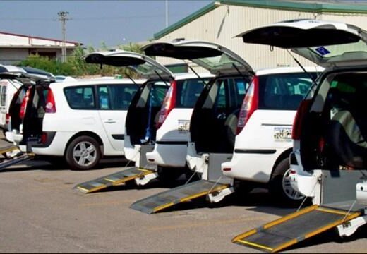 Flota de vehículos adapados de la compañía Taxi Grande, Málaga.