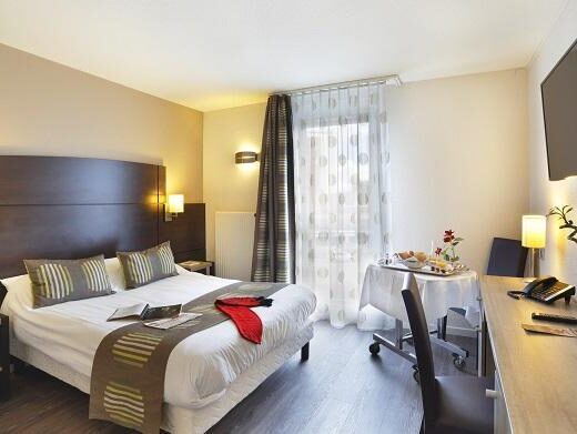 Una de las habitaciones accesible del Hotel Arianis, Francia. Imagen de www.arianis.fr