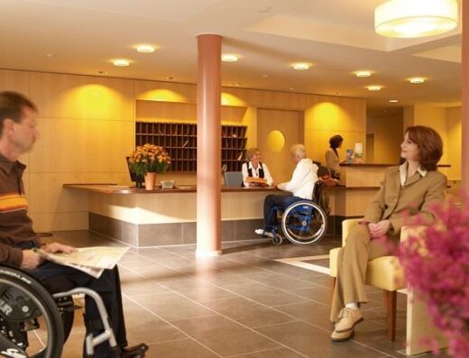 Recepción accesible. Heidehotel, Bad Bevensen, Alemania. Imagen cedida por el hotel.