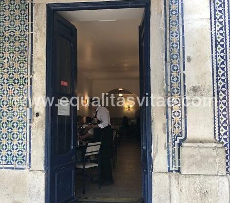 Entrada accesible, Pastéis de Belém, Lisboa.