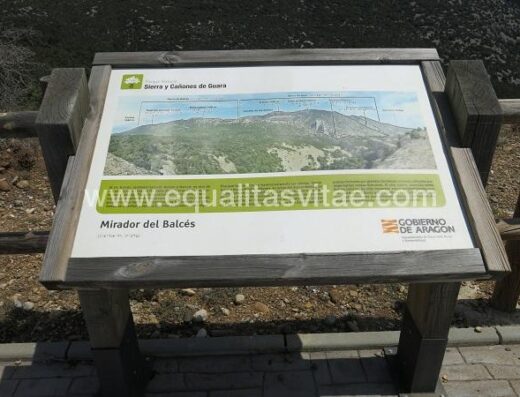 Panel iterpretativo de Mirador de Balcés.