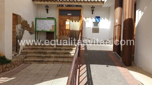 Acceso Oficina de turismo Jorquera.