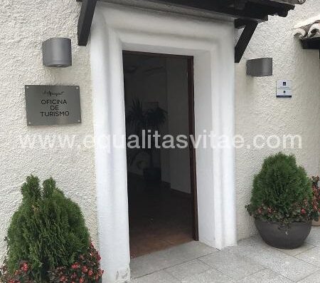 Entrada Oficina de turismo de Illescas.
