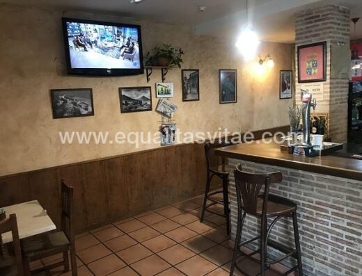 Óptima movilidad en el interior de Bar Liceo, Jadraque.