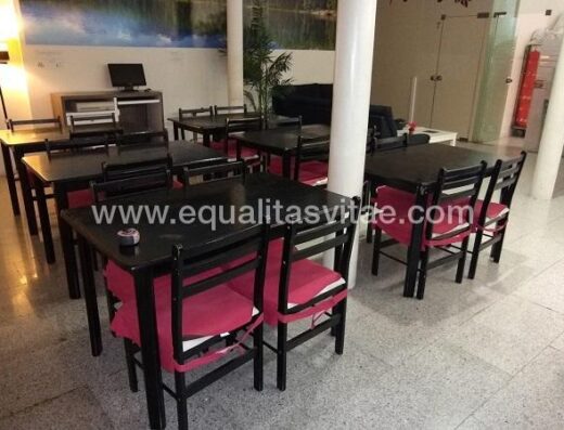 Zona comedor. Albergue Entresueños, Logroño.