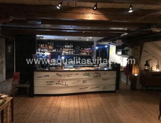 Zona barra. Restaurante Full Steam Tromso.