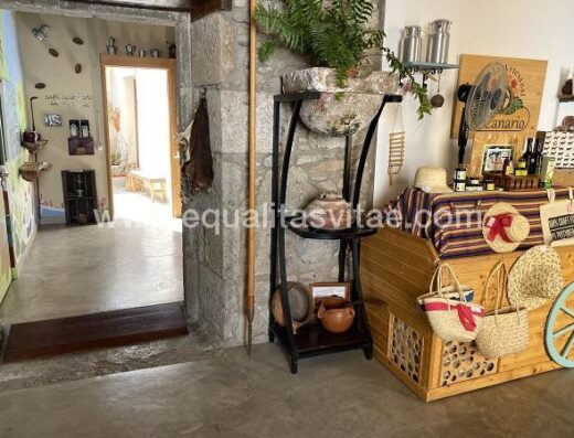 Rampa en interior para salvar desnivel, Aragüeme.