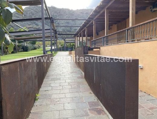Rampa de acceso al Restaurante del Hotel El Mondalón, Las Palmas de Gran Canaria.