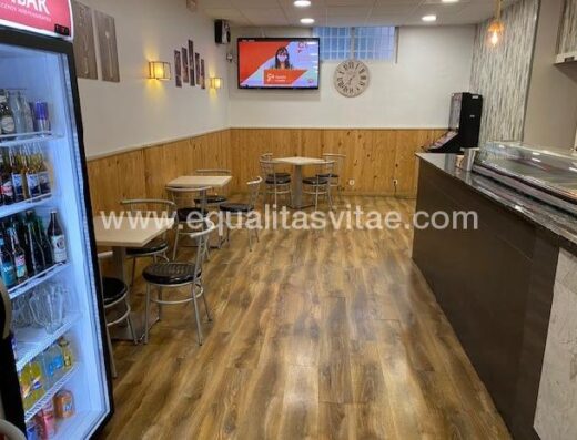 Interior del local, Bar Mythos, Logroño.