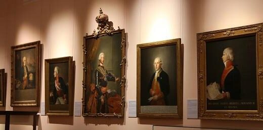 Sala pictórica. Imagen facilitada por el propio Mueso Naval de Madrid.
