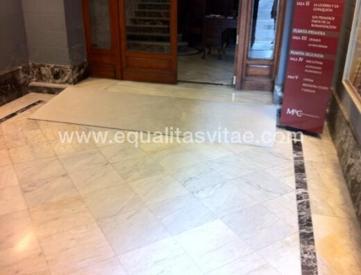 Rampa de acceso al Museo de la Romanización de Calahorra
