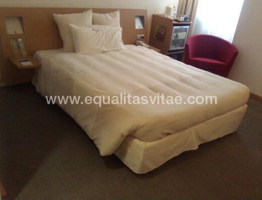 Habitación adapatada para personas con discapacidad en Sercotel Valladolid