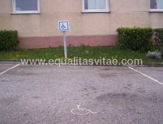 Parking accesible para personas con discapacidad