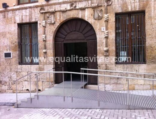 Rampa de acceso al Museo de Palencia