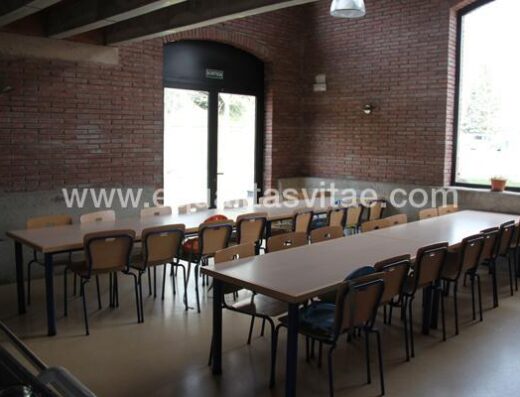 Comedor de albergue Vía verde del Hierro y el Carbón