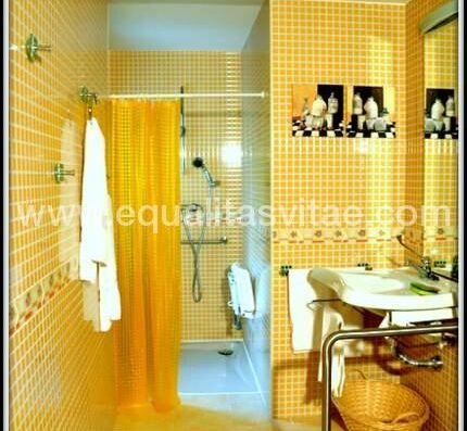 Baño accesible para personas con discapacidad