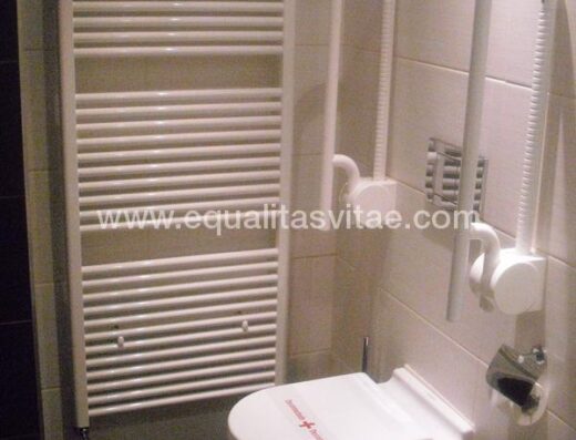 Baño accesible en Hotel La Trufa negra