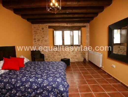 Habitación de matrimonio con óptima movilidad