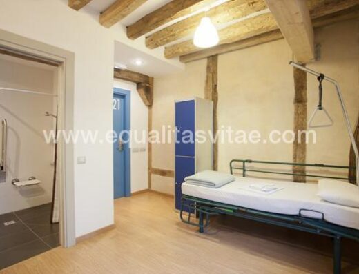 Modelo habitación accesible en albergue de la Catedral