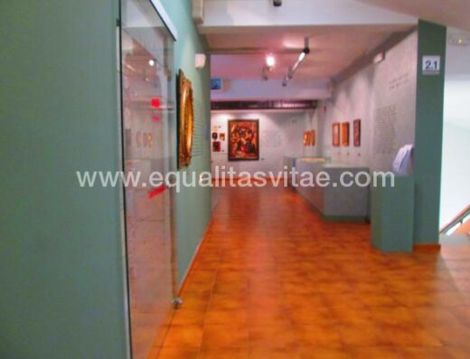 Salas de exposiciones accesibles para sillas de ruedas