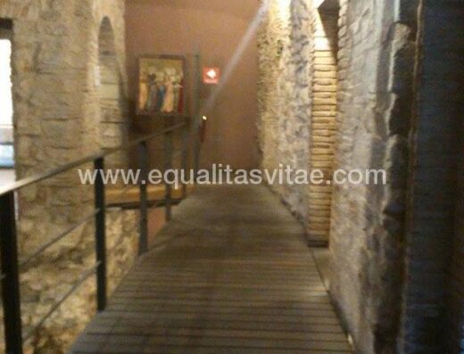 Rampa de acceso en el interior
