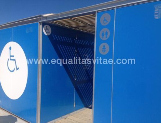 Zona de aseos accesibles