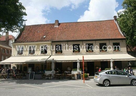 Vista principal del Restaurante Maria van Bourgondië, en Brujas