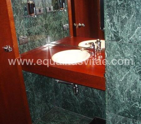 Lavabo adaptado Hotel AC Logroño
