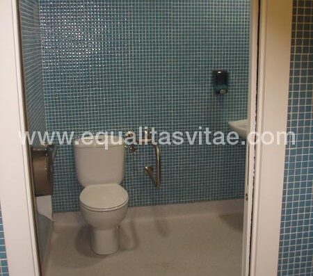 Baño accesible del Spa Spadel, Logroño.