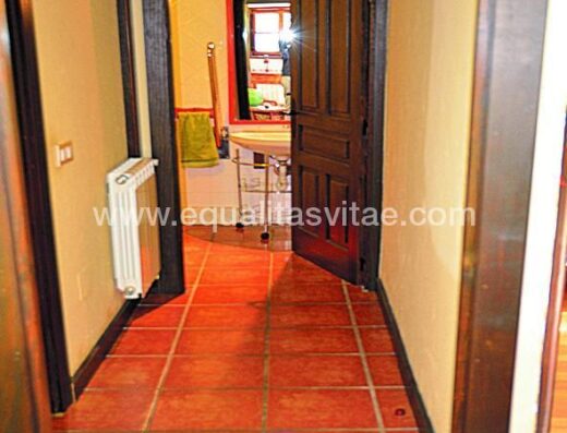 Itinerarios accesibles del Albergue Verde en Hospital de Órbigo, León. Imagen todama de la Guía del Camino de Santiago en Castilla y León, orientada a la accesibilidad.