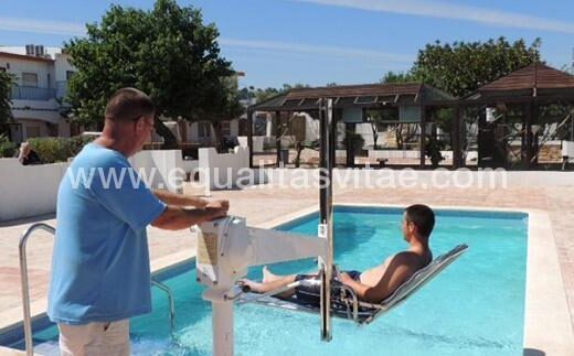 Piscina adaptada del Centro Algarve en Portugal. Imagen tomada de http://centrealgarve.org