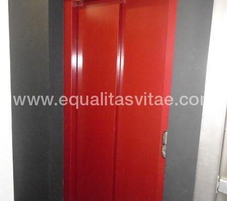 Itinerario accesible hasta entrada apartamento.