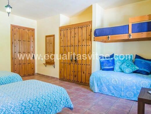 Habitación familiar. Imagen tomada de https://disabledholidaysinspain.com