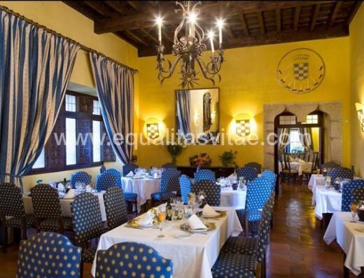 Uno de los salones. Foto www.parador.es