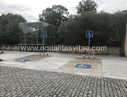 Plazas de aparcamiento reservadas para PMR
