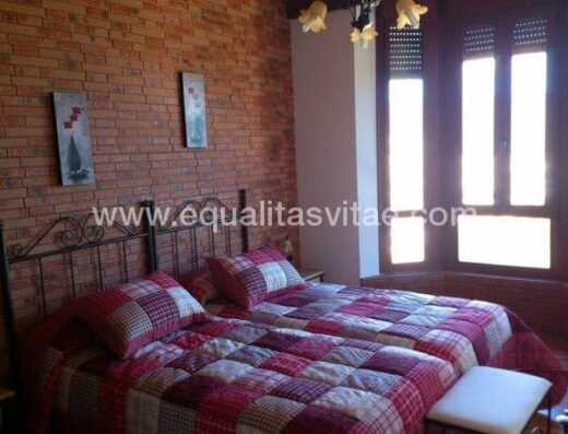 Una de las habitaciones accesibles de la casa rural La Jirola II.