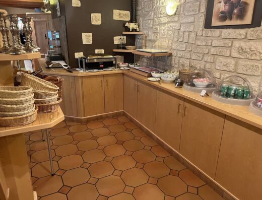 Mostrador buffet. hotel Alph Ettal