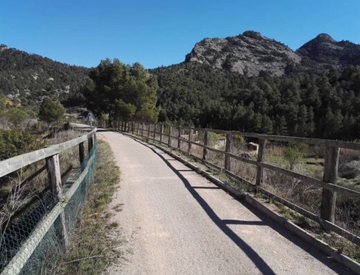 Tramo de la vía verde, sin desniveles.