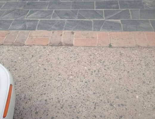 Pavimento zona aparcamiento y acceso al restaurante, suelo continuo.