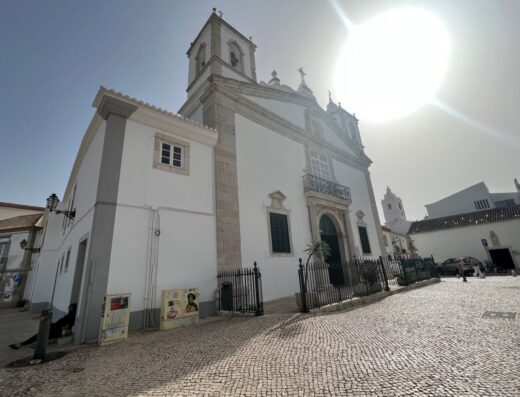 Vista exterior de la Iglesia.