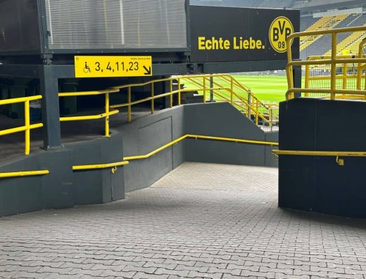 Zona de acceso para personas usuarias de silla de ruedas.