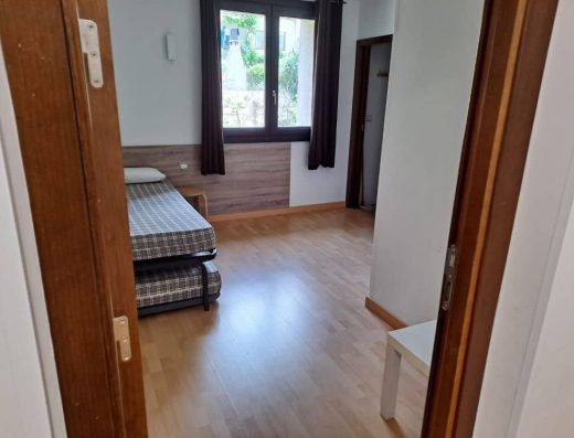 Imagen de la habitación con cama nido.