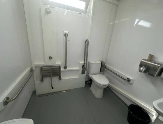 Imagen del interior de baño adaptado.